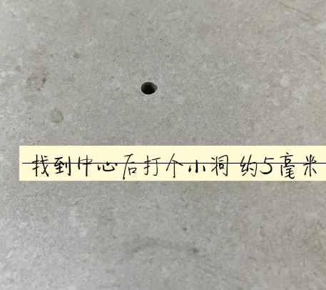 温州市瓷砖空鼓维修公司专业解答在瓷砖铺贴过程中，如果砂料搅拌不均匀，将会带来以下问题